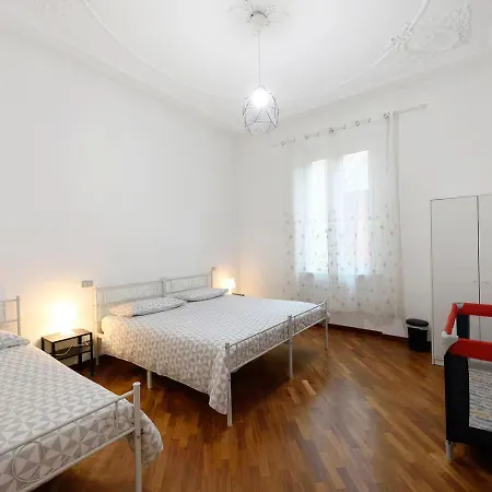 Lucia Uso Esclusivo - Aeroporto Sestri Ponente Apartment *