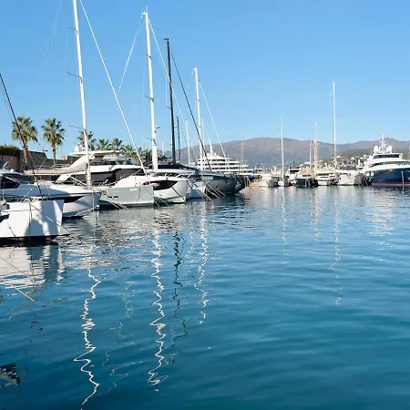 Lucia Uso Esclusivo - Aeroporto Sestri Ponente Genoa